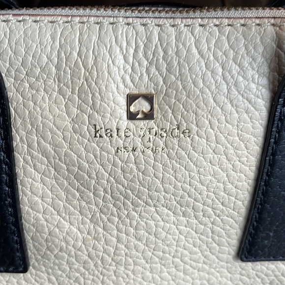 Kate Spade Handbag/Crossbody - NWT - Picture 4 of 7